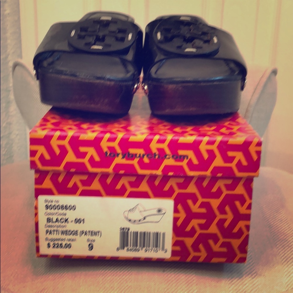 Classic Tory Burch black wedges
